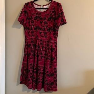 Amazing Amelia LulaRoe excellent condition